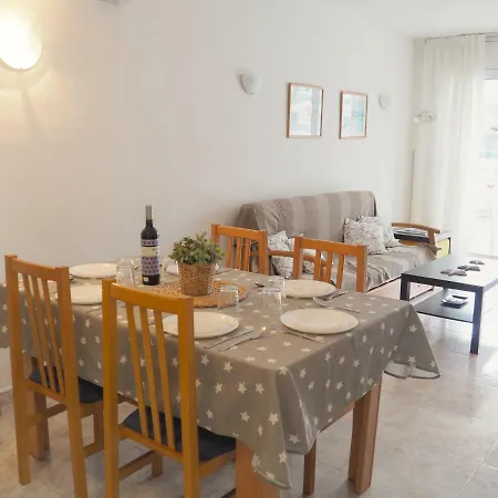 Montserrat Roig 1 Apartamento 301 Apartment *