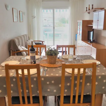 Montserrat Roig 1 Apartamento 301 Apartment *